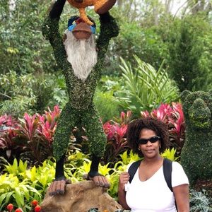 Meet your Posher, Angelicia